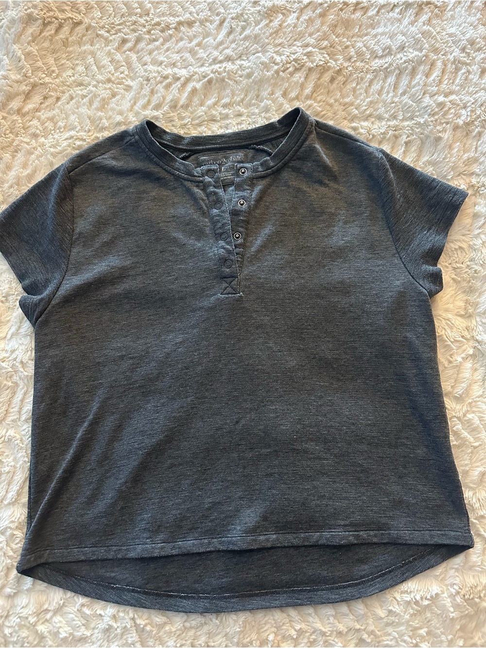 Carbon2Cobalt Women’s Short-Sleeve Henley Top in Heathered Charcoal size Large